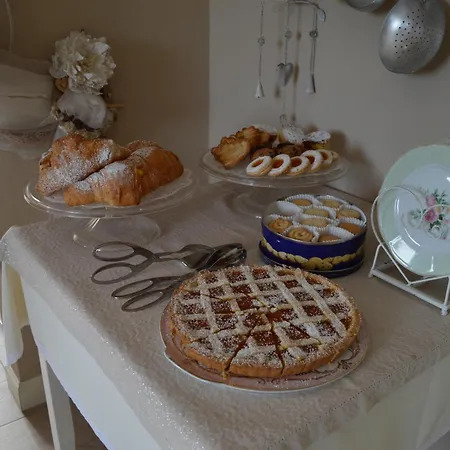 La Fiaba Bed & Breakfast *