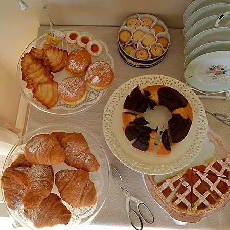 La Fiaba Bed and Breakfast